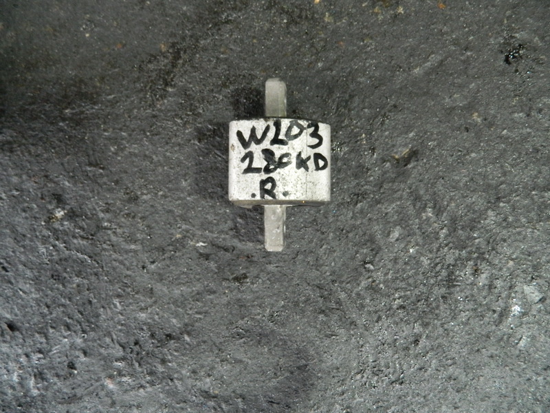 Подушка двигателя Mercedes-benz C-class