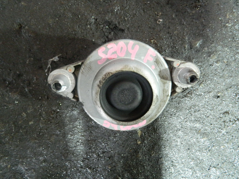 Подушка двигателя Mercedes-benz C-class