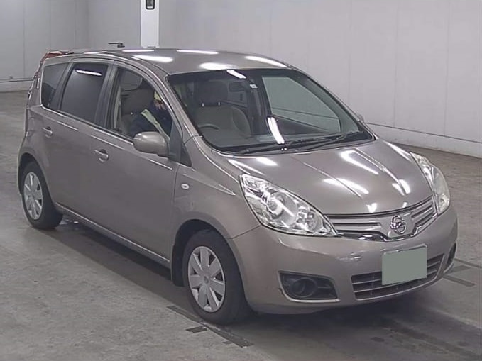 Nissan Note E11