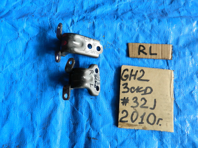 Петля двери Subaru Impreza GH2