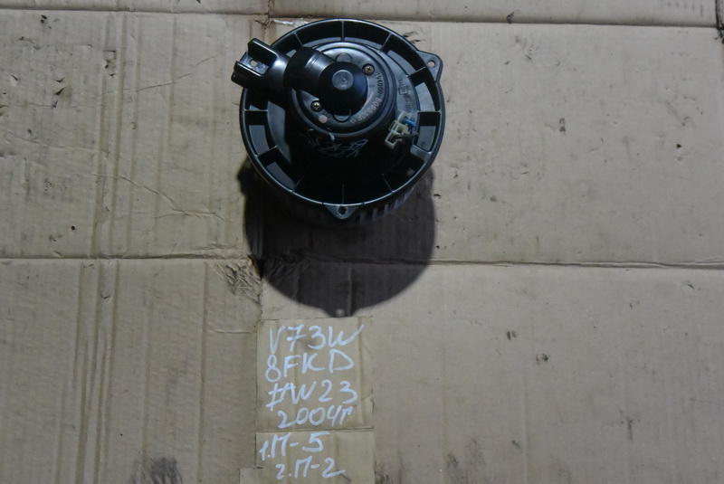 Моторчик печки Mitsubishi Pajero