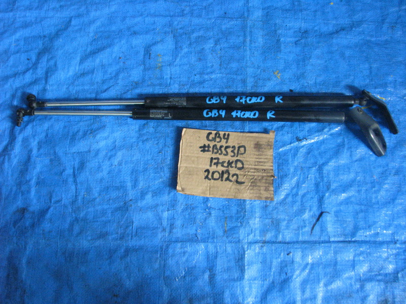 Амортизатор задней двери Honda Freed GB4