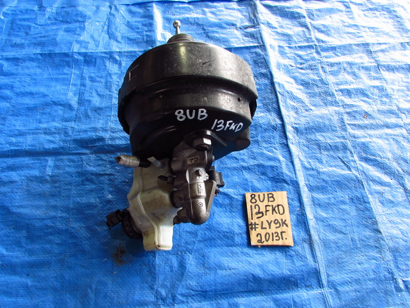 Главный тормозной цилиндр Audi Q3