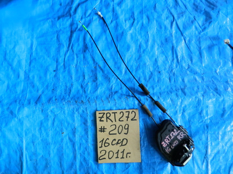 Замок двери Toyota Avensis