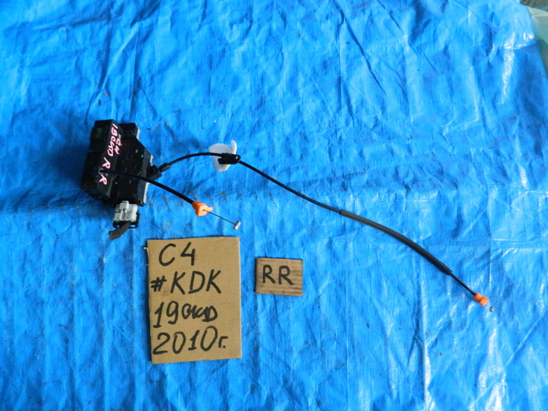 Замок двери Citroen C4 Picasso