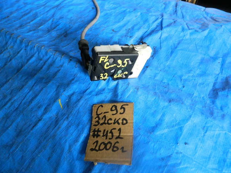 Замок двери Volvo XC90 C_95