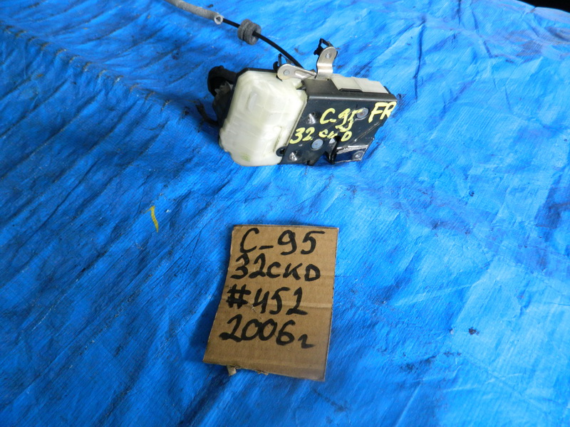 Замок двери Volvo XC90 C_95