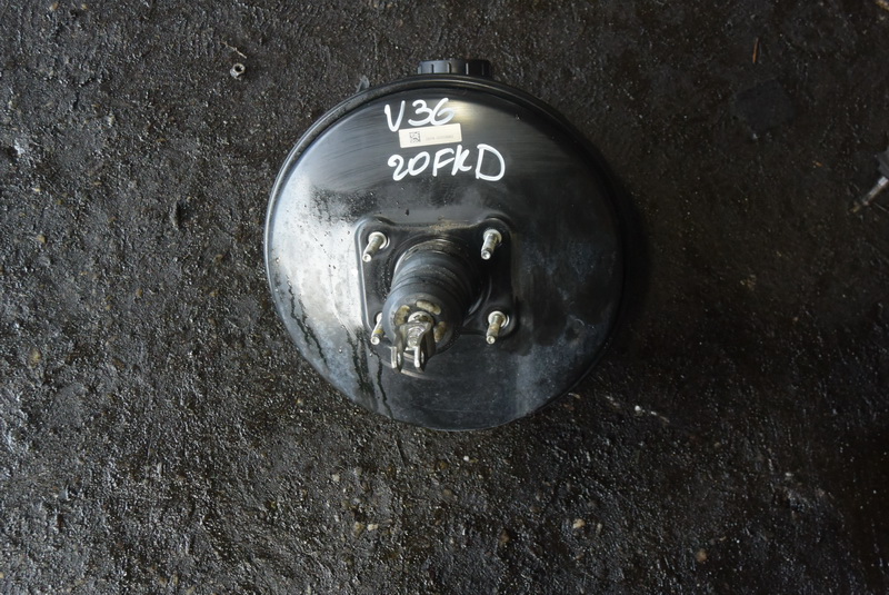 Главный тормозной цилиндр Nissan Skyline