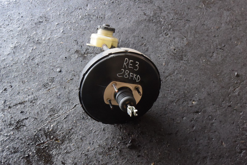 Главный тормозной цилиндр Honda CR-V RE3