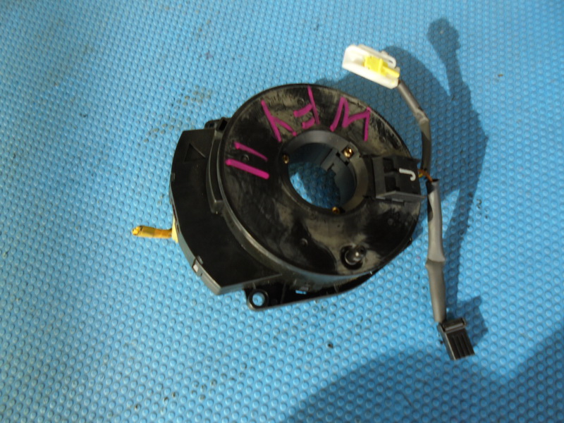 Шлейф подрулевой Nissan Wingroad