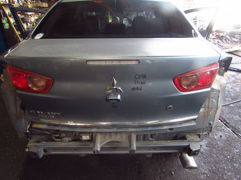 Крышка багажника Mitsubishi Lancer CY4A