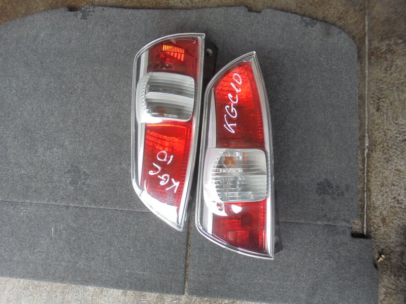 Стоп-сигнал Toyota Passo KGC10