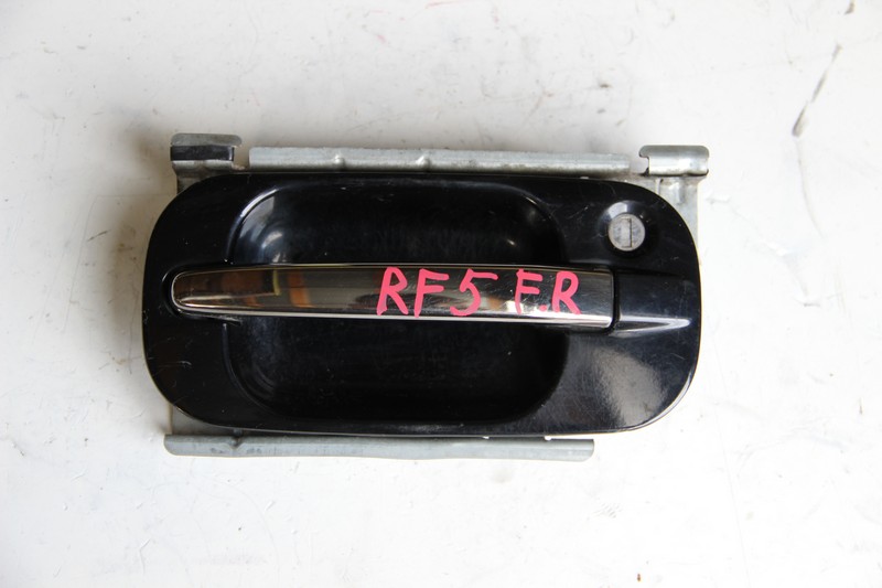 Ручка двери Honda Stepwgn RF5