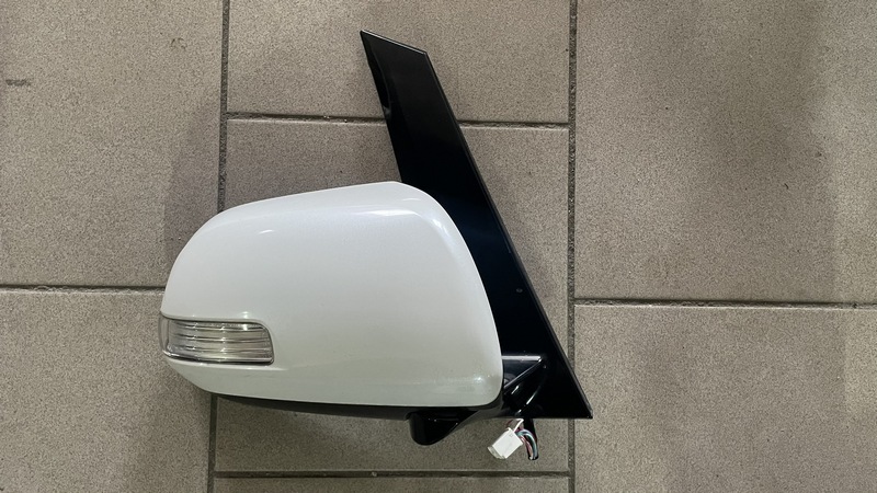 Зеркало Toyota Estima