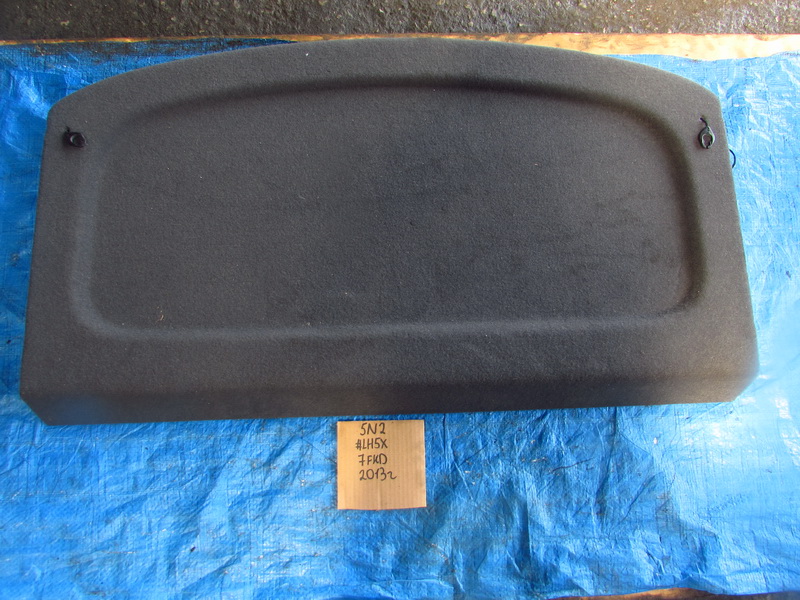 Полка багажника Volkswagen Tiguan 5N2