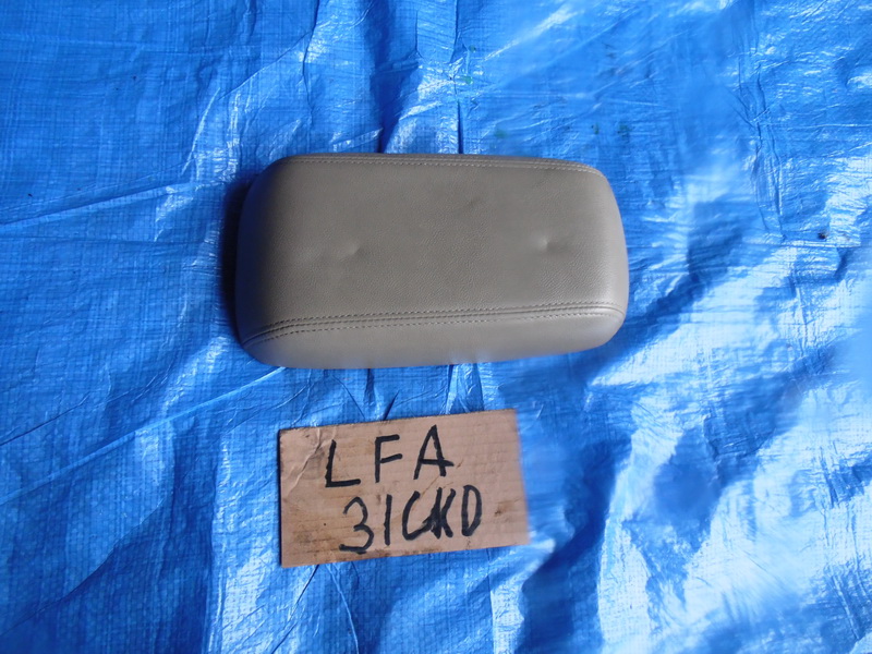 Подлокотник Ford Escape LFA