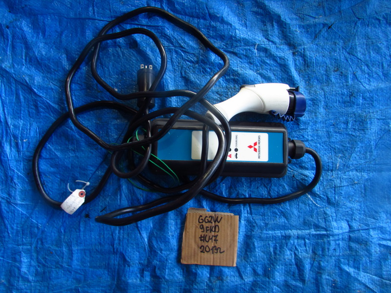 Зарядное устройство Mitsubishi Outlander GG2W