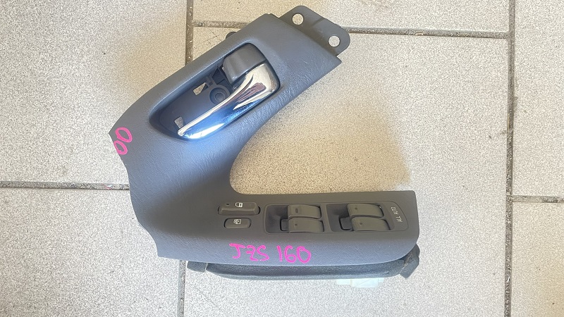 Блок управления стеклоподьемниками Toyota Aristo JZS160