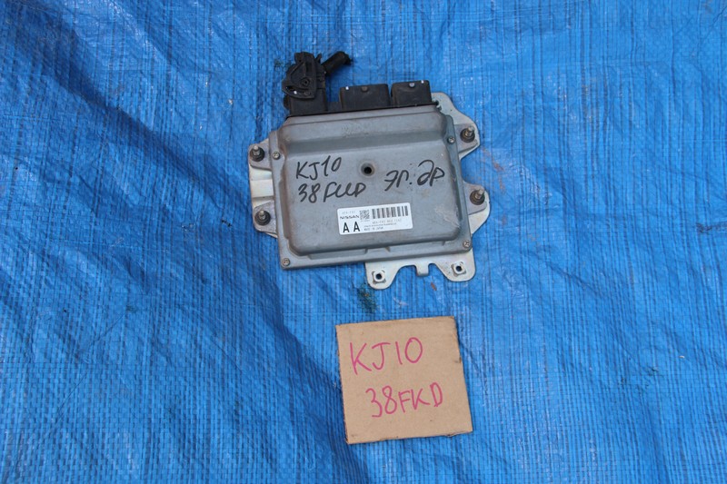 Блок управления двигателем Nissan Dualis KJ10