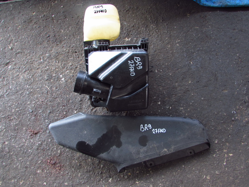 Корпус воздушного фильтра Subaru Legacy