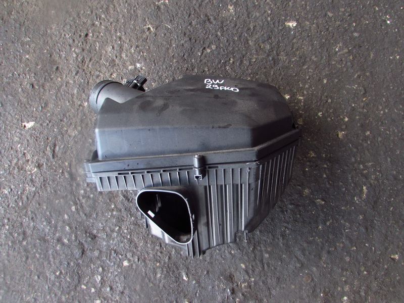 Корпус воздушного фильтра Volvo V70 BW