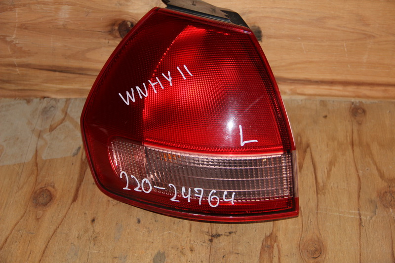 Стоп-сигнал Nissan Wingroad WHNY11