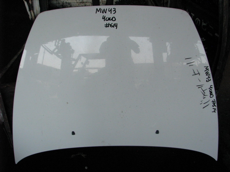 Капот Volvo V50 MW43