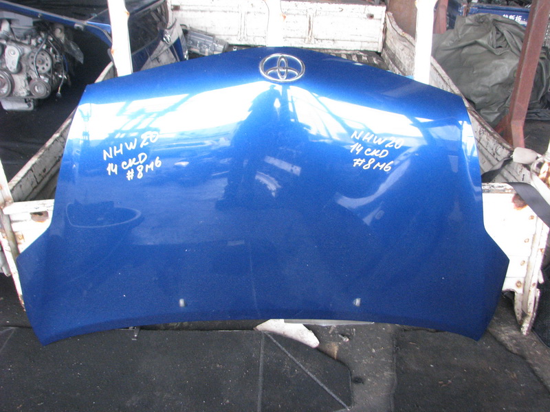 Капот Toyota Prius