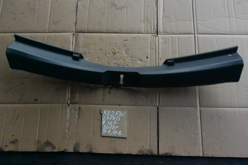 Накладка замка багажника Mazda Cx-5 KE2FW