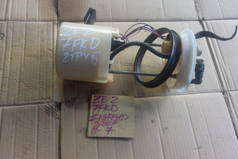 Топливный насос Honda Insight