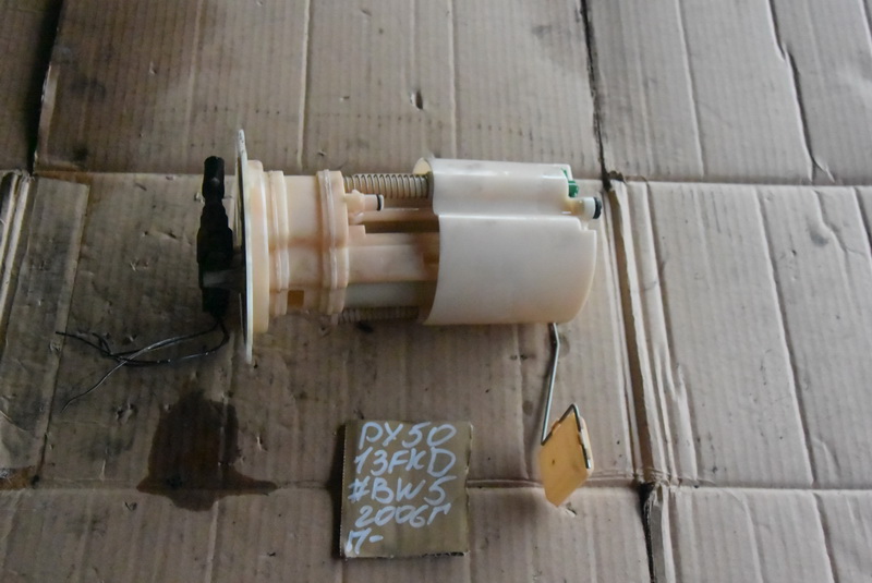 Топливный насос Nissan Fuga PY50