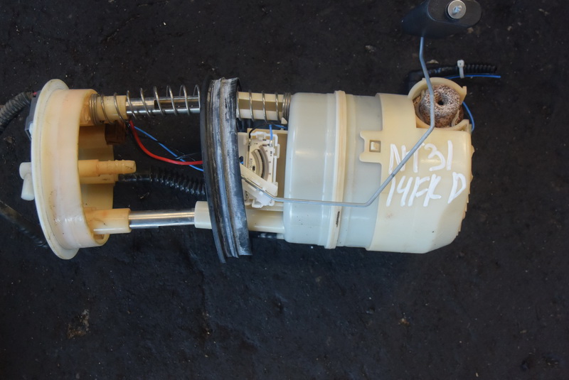 Топливный насос Nissan X-Trail NT31