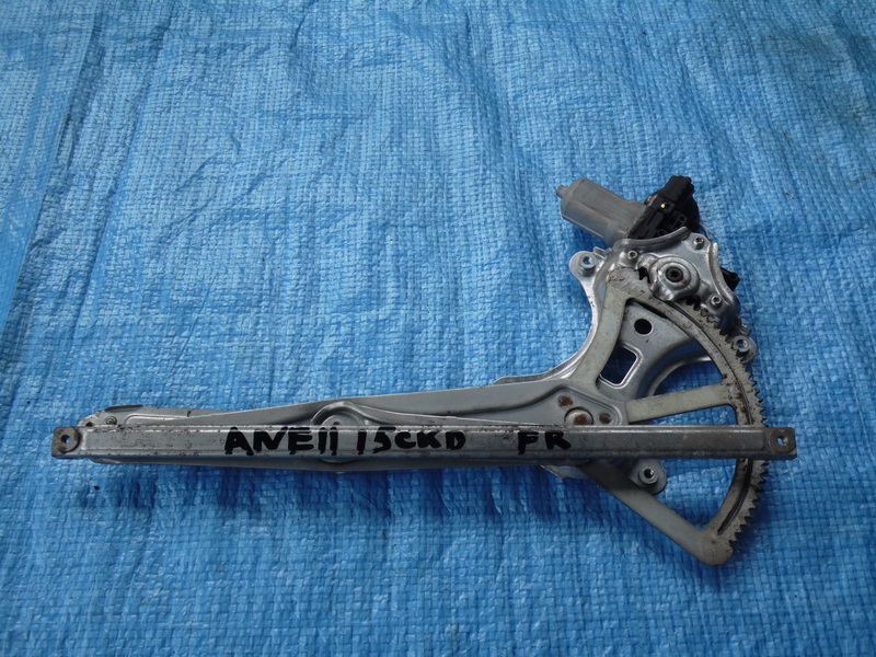 Стеклоподъемник Toyota Wish ANE11