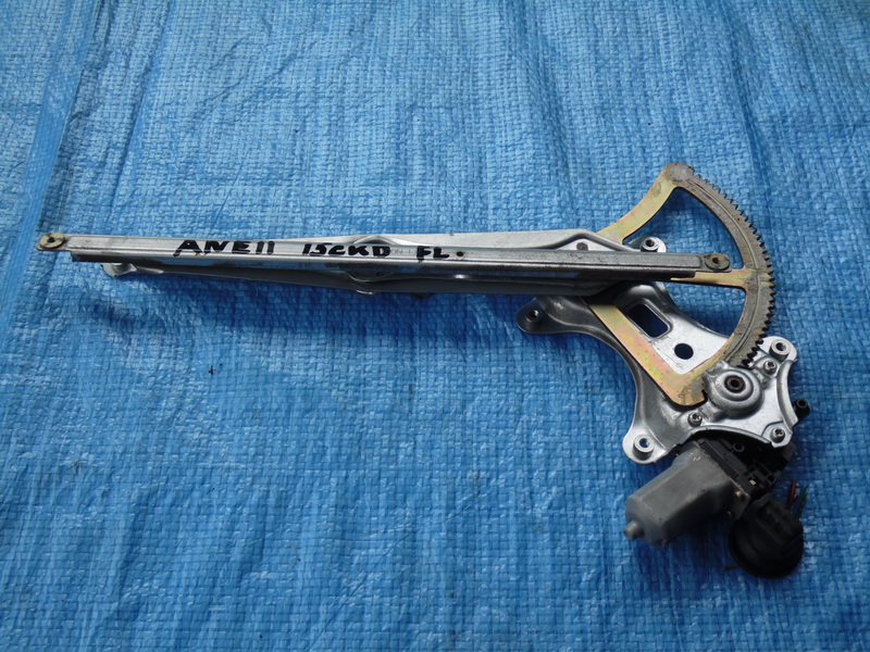 Стеклоподъемник Toyota Wish