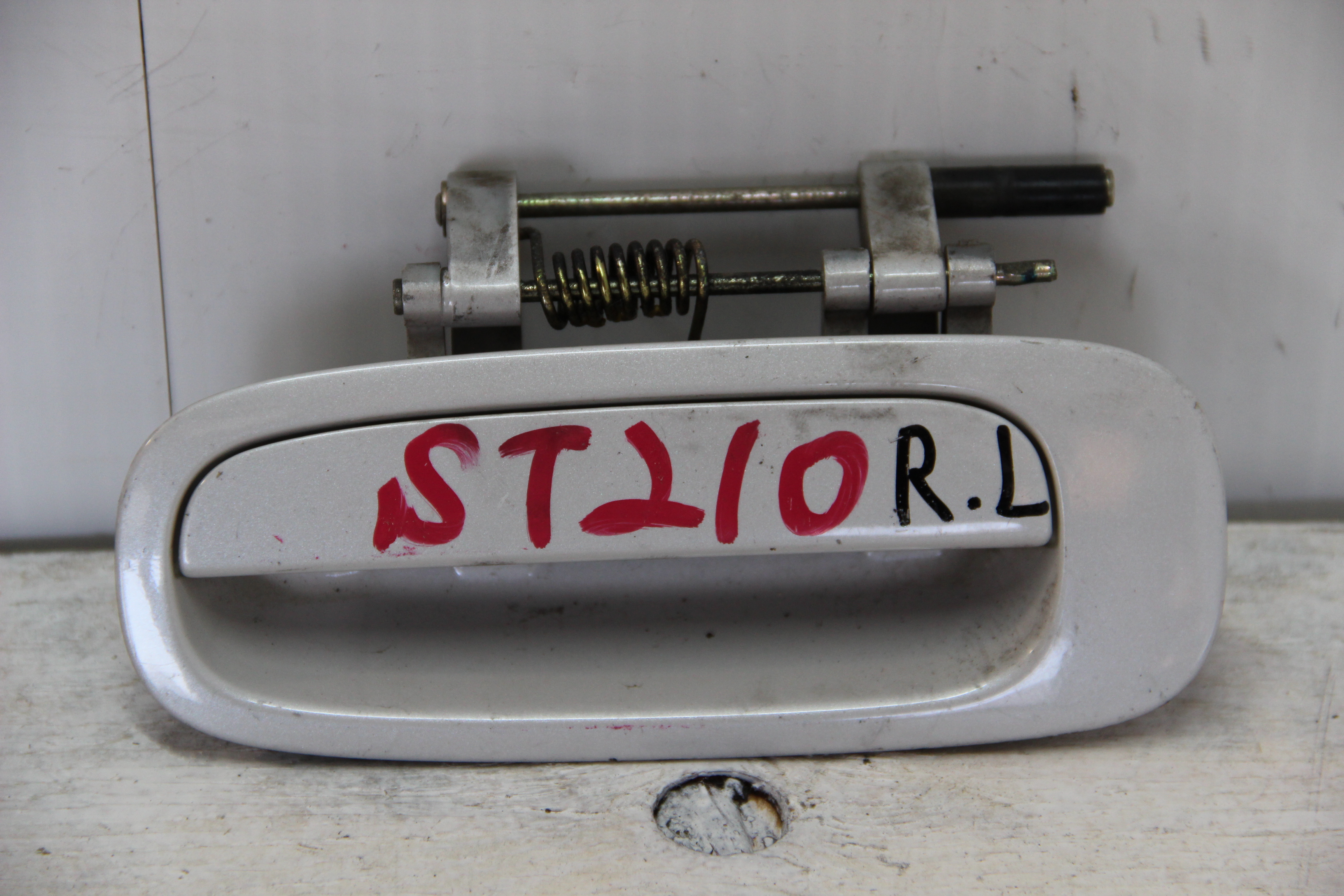 Ручка двери Toyota Corona Premio