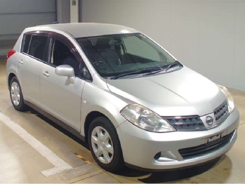 Nissan Tiida C11