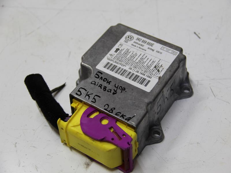 Блок SRS Volkswagen Golf 5K5