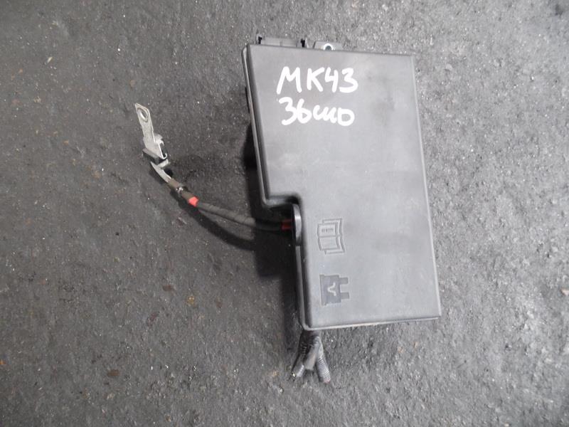 Блок предохранителей Volvo C30