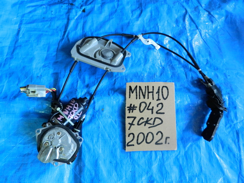 Привод сдвижной двери Toyota Alphard MNH10