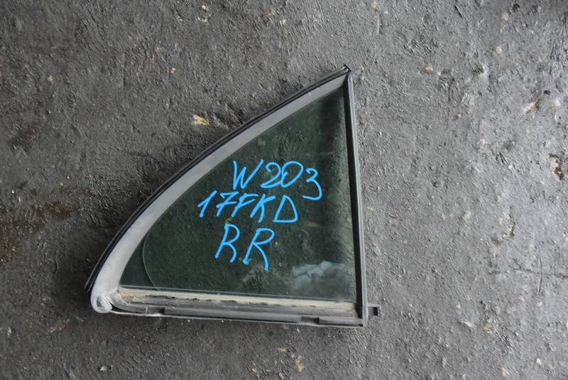 Форточка двери Mercedes-benz C-class W203