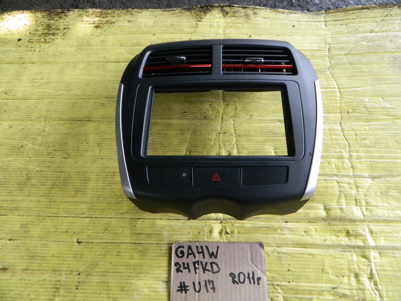 Рамка магнитофона Mitsubishi Rvr GA4W