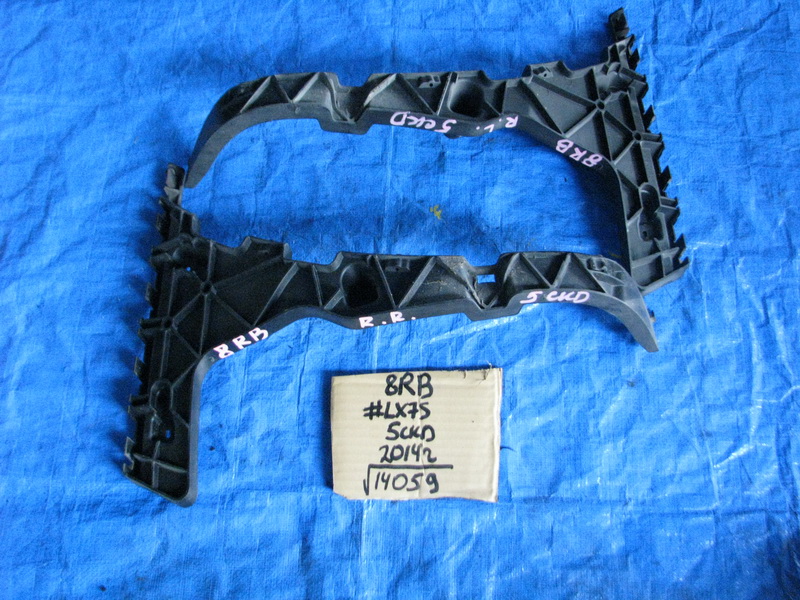 Крепление бампера Audi Q5 8RB