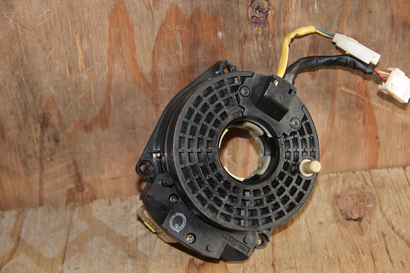 Шлейф подрулевой Nissan Cube