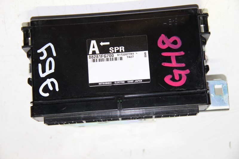 Блок управления подрулевых переключателей Subaru Impreza GH8