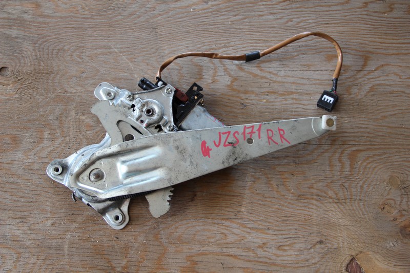 Стеклоподъемник Toyota Crown