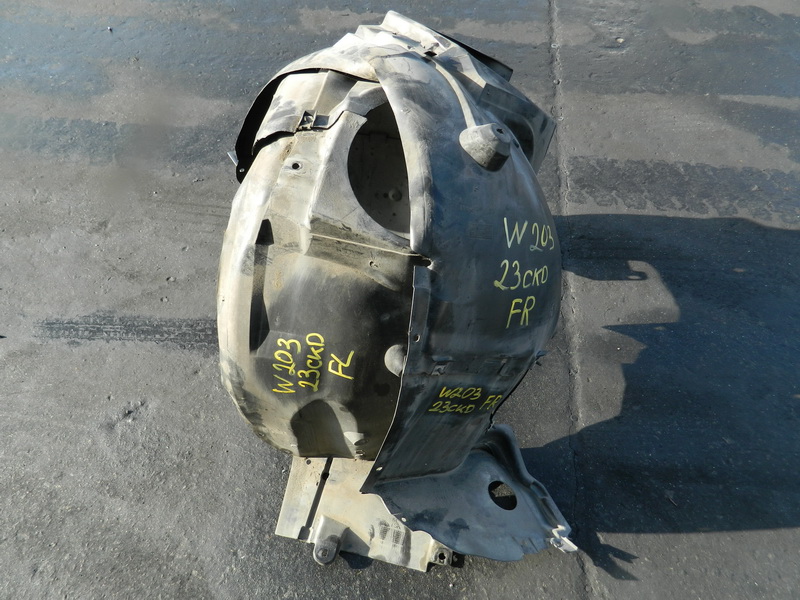 Подкрылок Mercedes-benz C-class W203