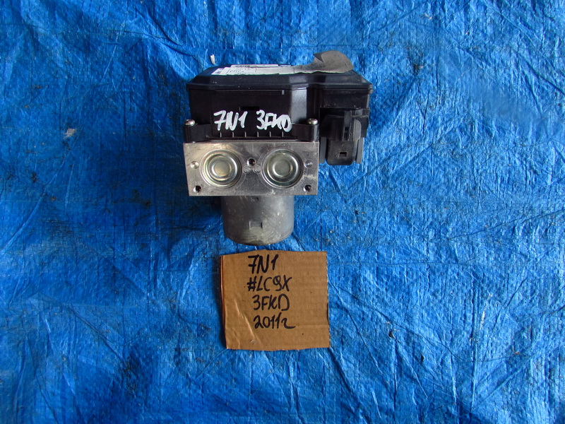 Блок АБС Volkswagen Sharan