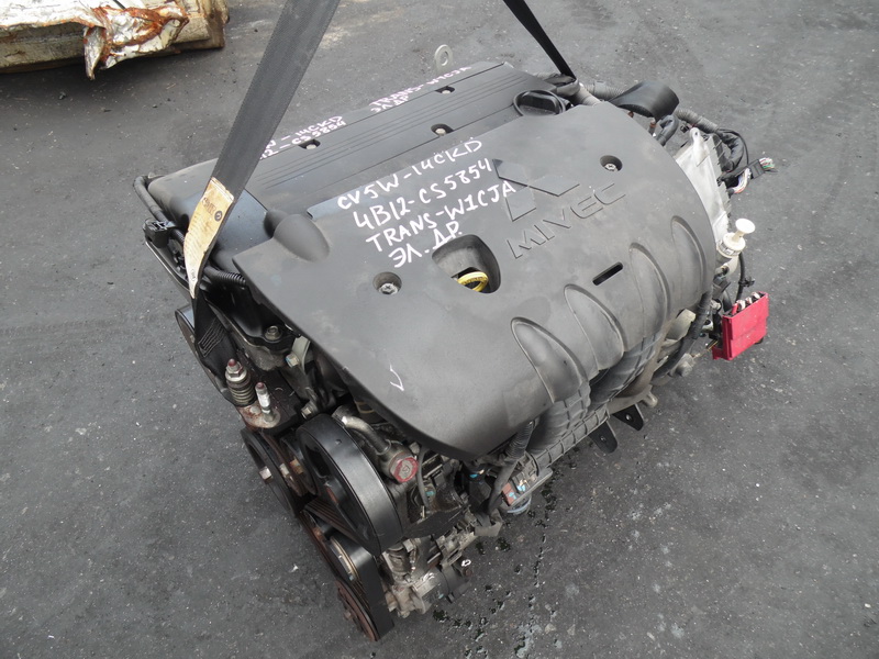 Двигатель Mitsubishi Delica CV5W