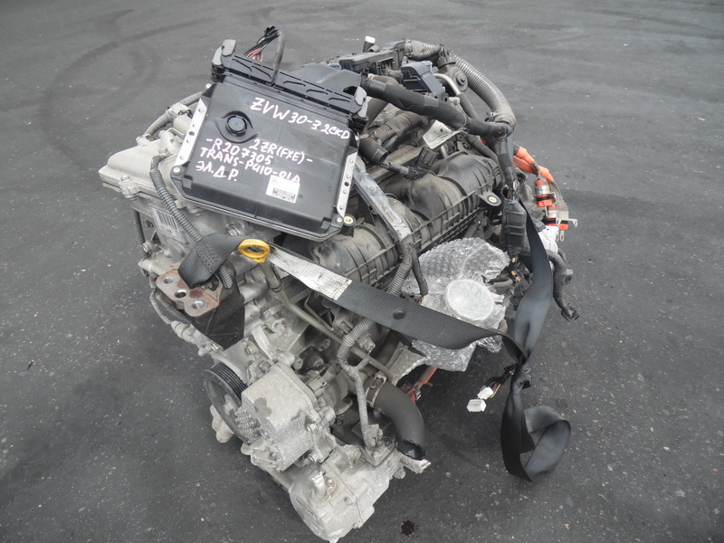 Двигатель Toyota Prius ZVW30
