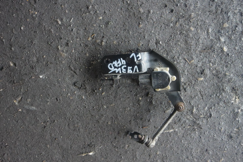 Датчик положения кузова Mitsubishi Pajero V93W